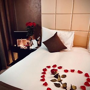Valentine Suite